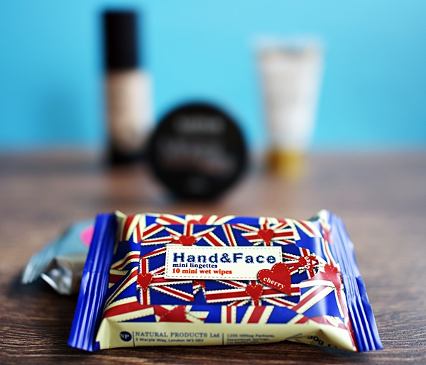 NPW – Hygienetücher - Hand & Face Mini Wipes - Union Jack - Cherry 