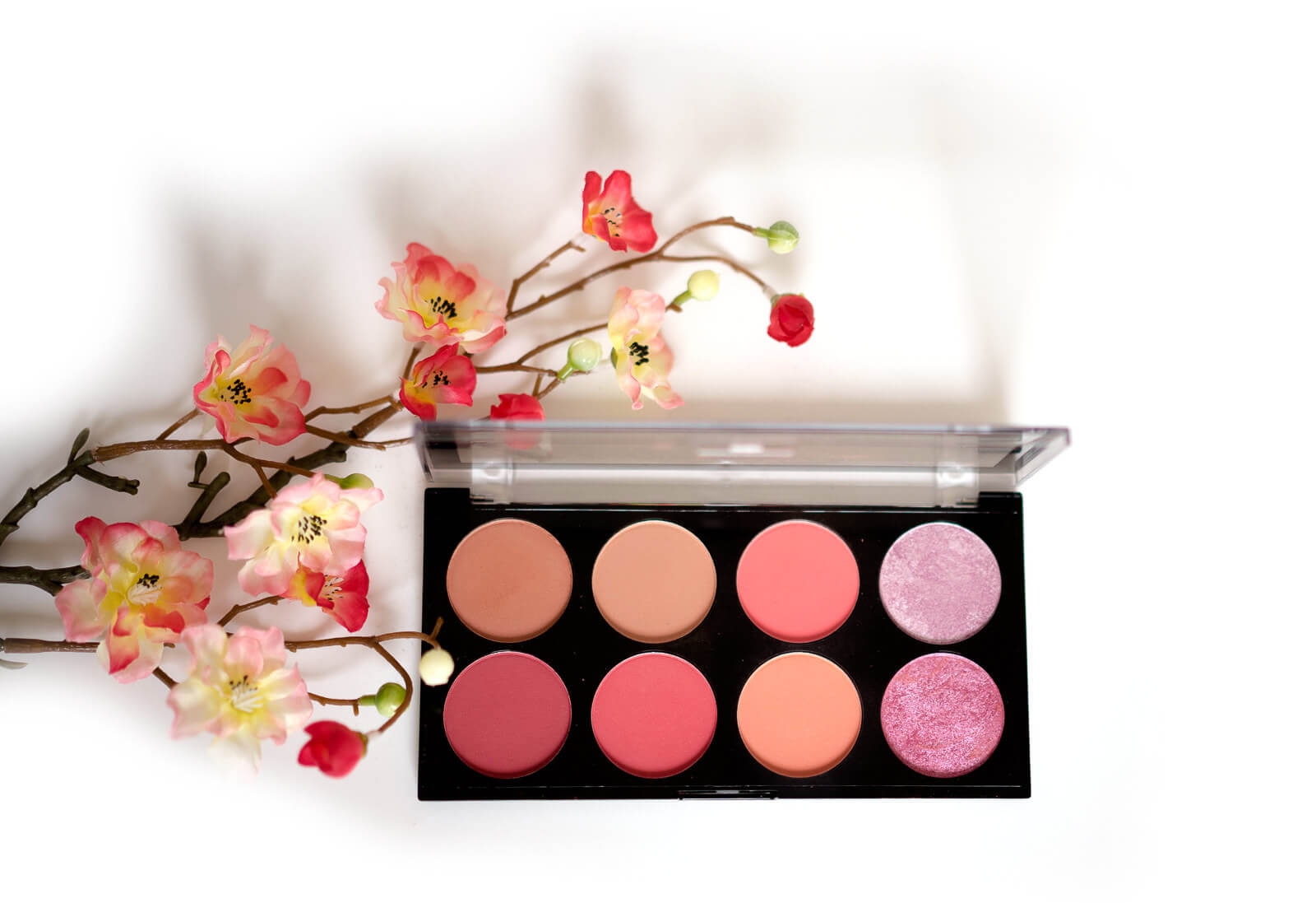 Review - Ultra Blush Palette Sugar & Spice von Revolution Beauty 7