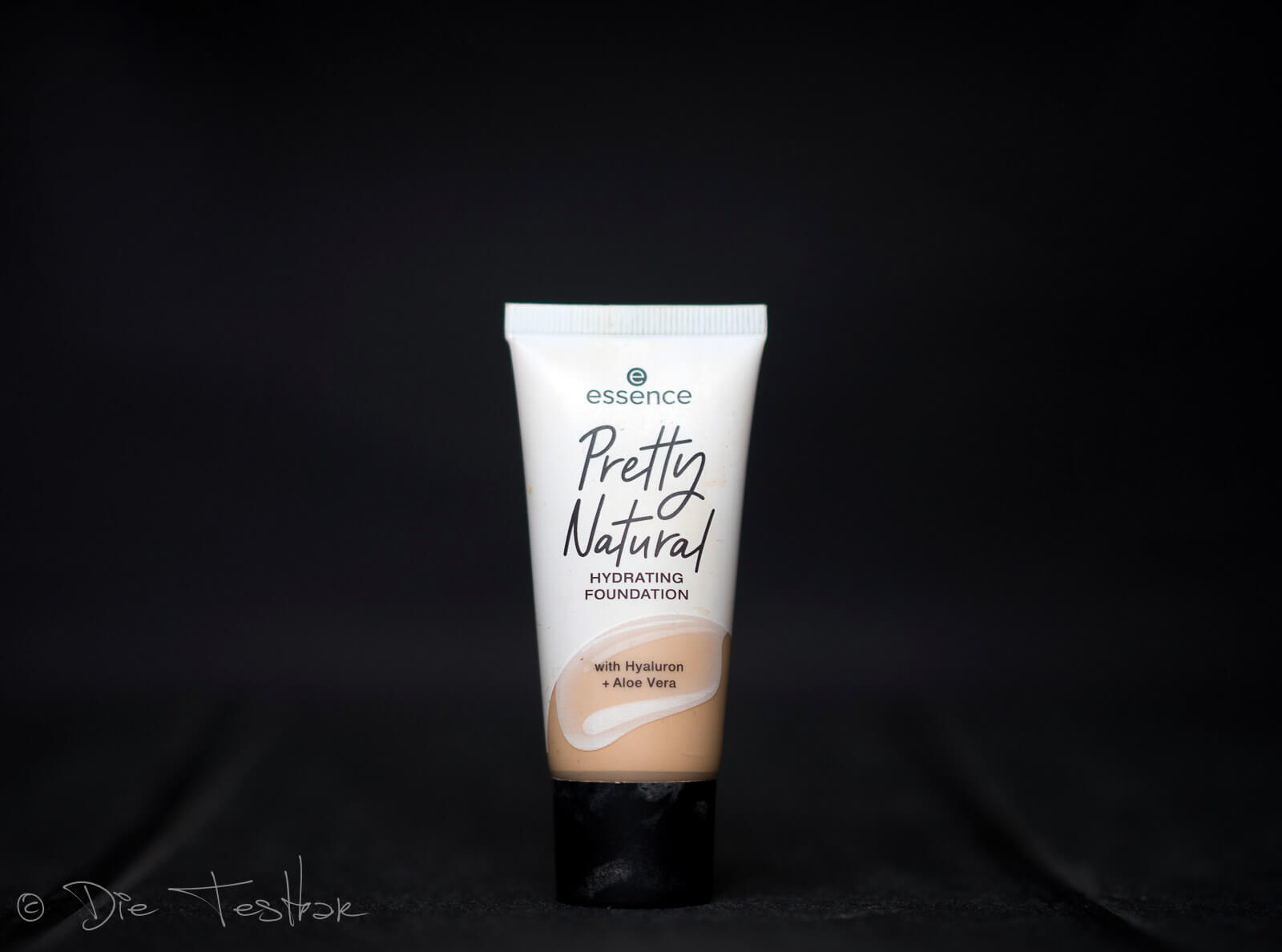 essence cosmetics - Make-up Pretty Natural Hydrating Foundation und Concealer Skin Lovin' SENSITIVE