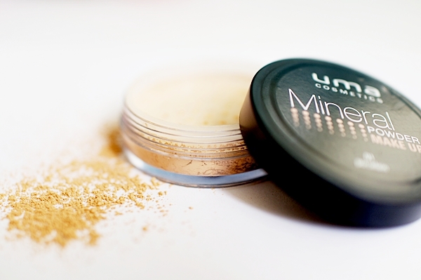 Mineral Powder Make-up Uma