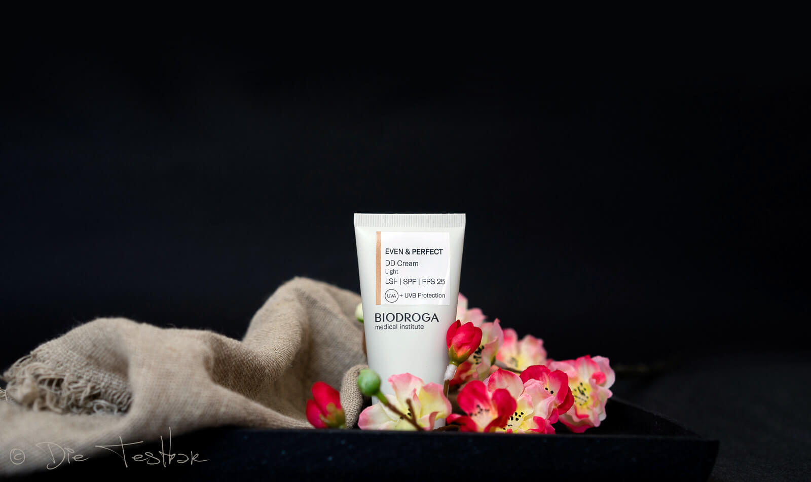 Review - BIODROGA Medical Institute - EVEN & PERFECT DD Cream - Light - LSF 25 5