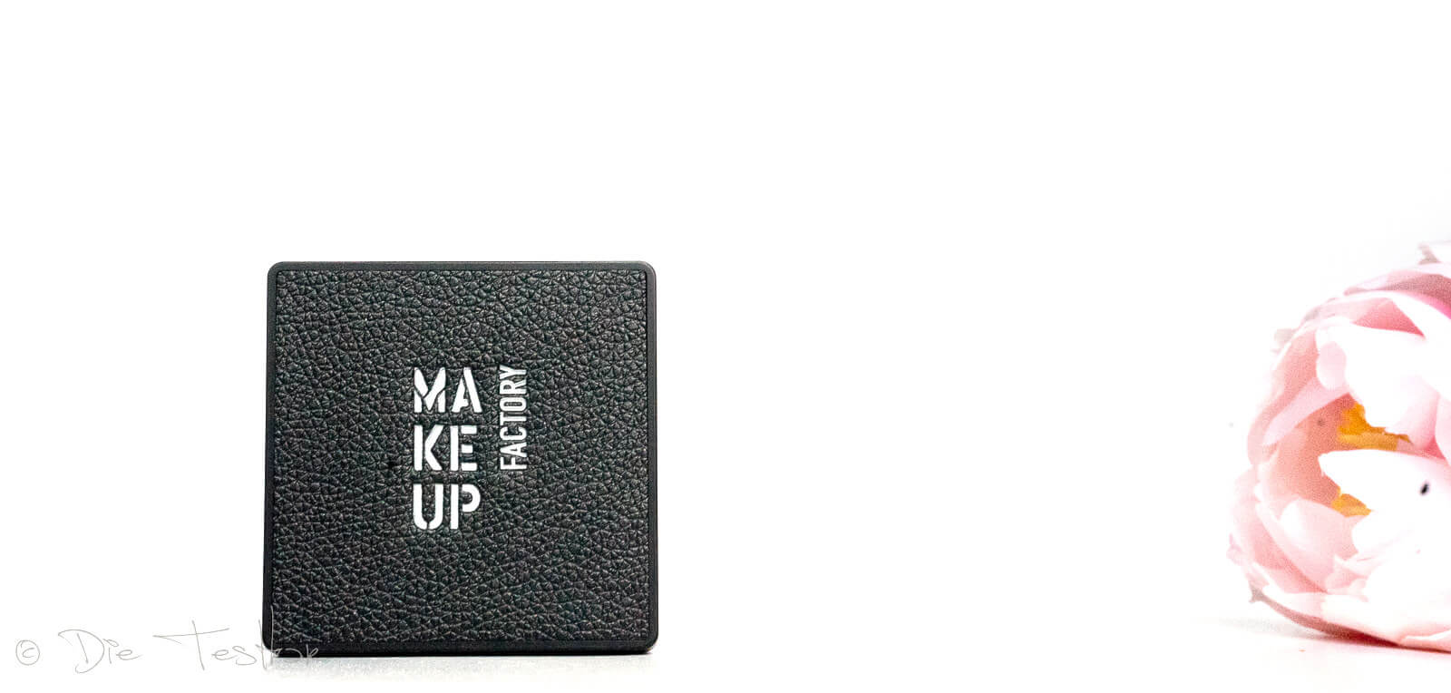 Review - Make-up Trend Look Herbst/Winter - BE THE REBEL von Make up Factory 10