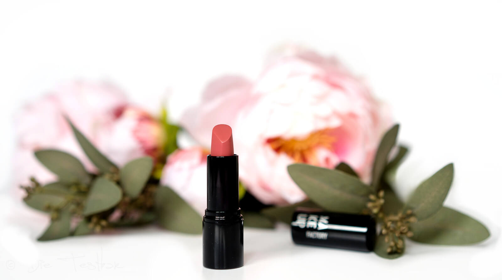 Review - Make-up Trend Look Herbst/Winter - BE THE REBEL von Make up Factory 77