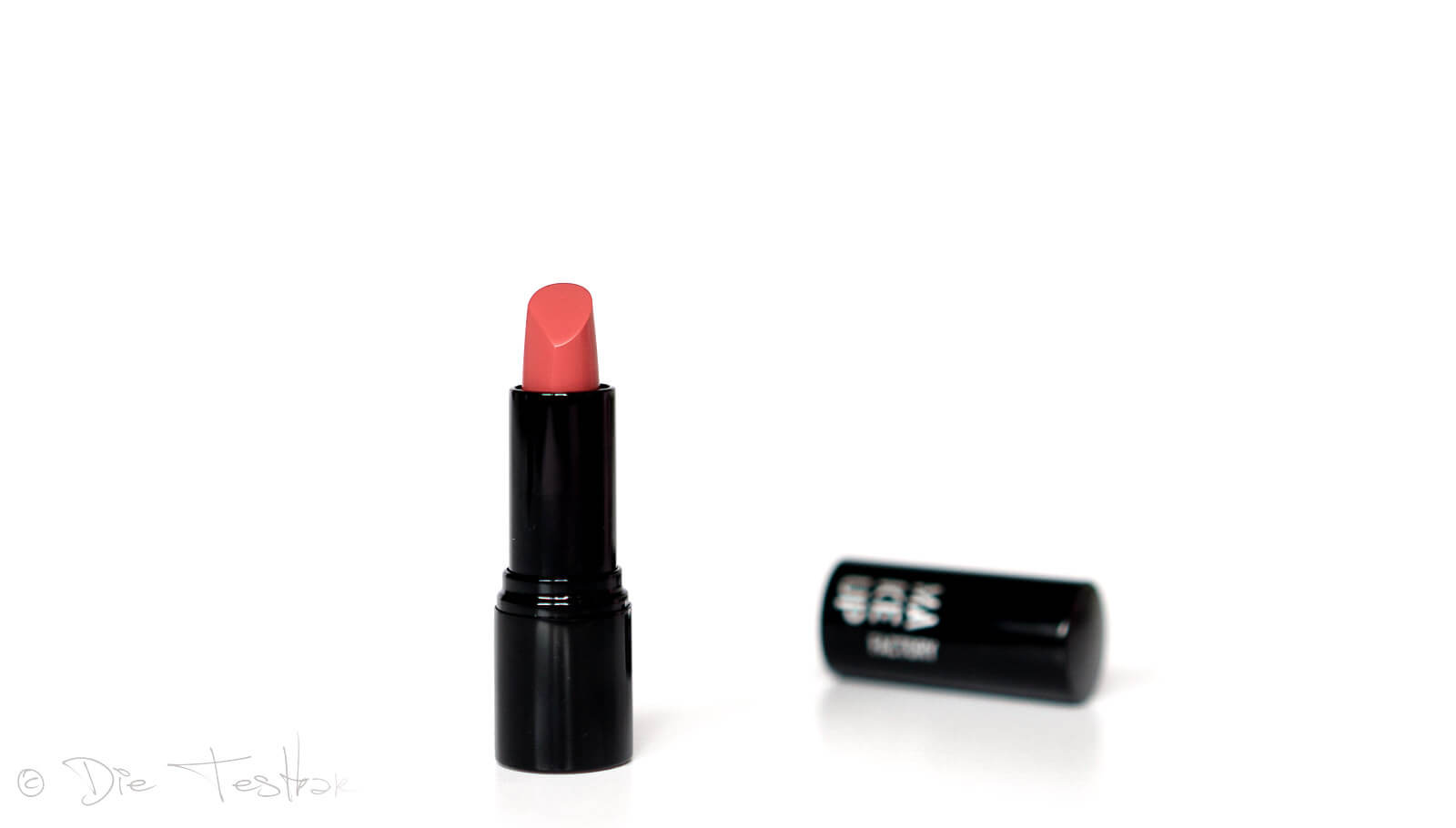 Review - Make-up Trend Look Herbst/Winter - BE THE REBEL von Make up Factory 81