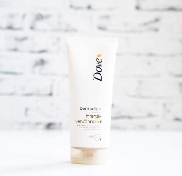 Dove - DERMASPA INTENSIV VERWÖHNEND³ BODY LOTION 