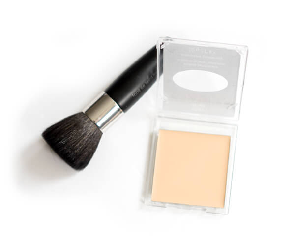 Mary Kay® Endless Performance™ Crème-to-Powder Foundation