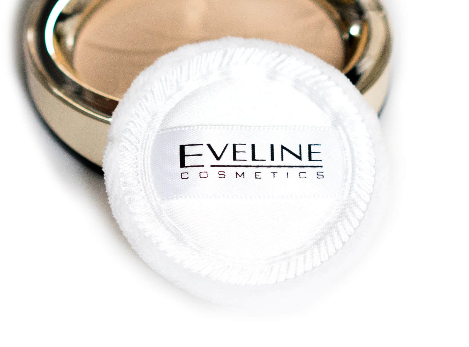 Eveline Cosmetics - Puder-Foundations - Variété Mineral Powder und Celebrities Powder 12