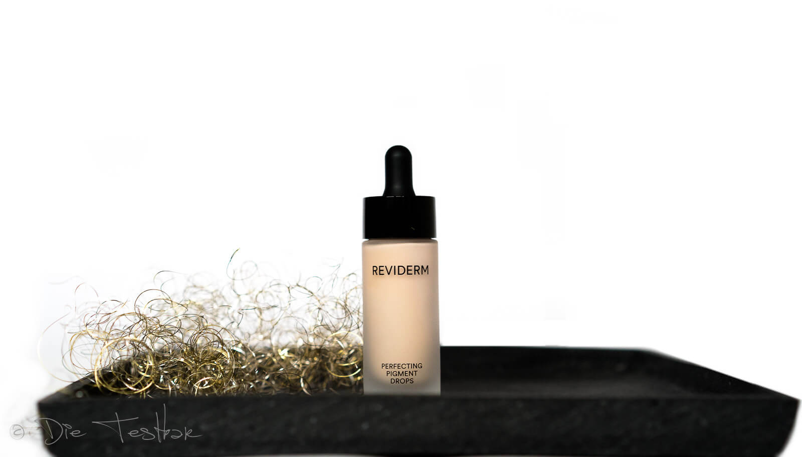 Review - Wunderschönes Make-up mit den hochwertigen Produkten von Reviderm 1