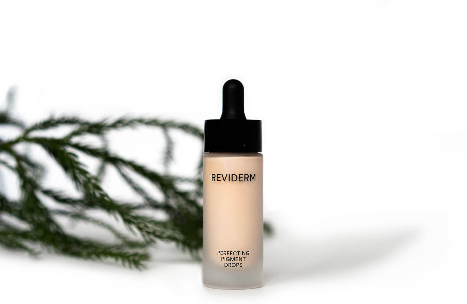 Review - Wunderschönes Make-up mit den hochwertigen Produkten von Reviderm 4