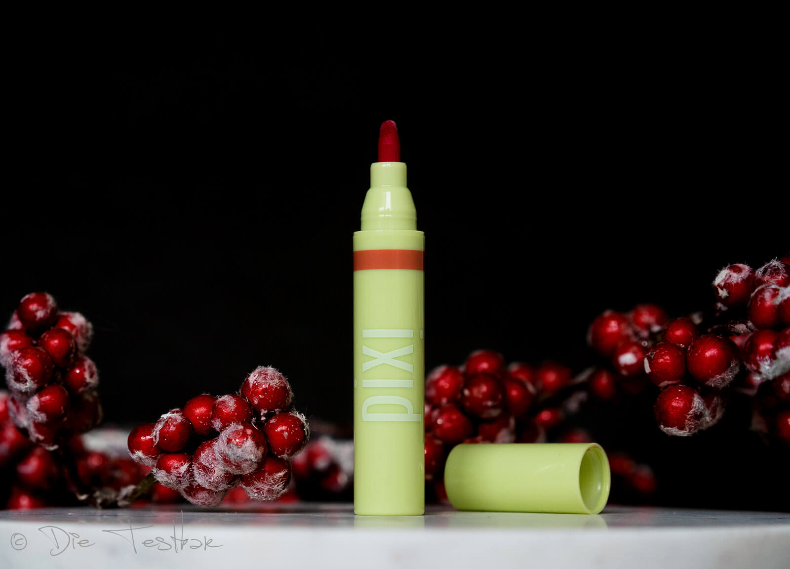 Review – Hochwertige dekorative Kosmetik für Lippen und Teint von Pixi 15